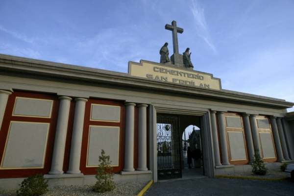 Cementerio Municipal de San Froilán de Lugo, Galicia. https://www.cementerio.info/ 