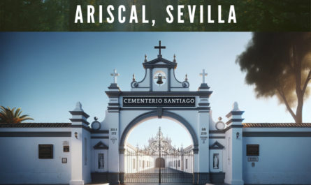 Una imagen hiperrealista de la entrada al Cementerio Municipal de Santiago en Villanueva del Ariscal, Sevilla. La entrada tiene una fachada blanca tradicional con una puerta en forma de arco. Sobre la puerta, un cartel dice 'CEMENTERIO SANTIAGO' en letras negras y negritas sobre un fondo blanco. Una pequeña estructura religiosa con una campana y una cruz se encuentra encima del arco de entrada. La puerta es una reja de metal y hay paredes blancas con cruces en los extremos a cada lado. El cielo está despejado, lo que sugiere que es temprano en la mañana o última hora de la tarde. La imagen es tranquila y serena, con un cielo azul profundo que contrasta con las paredes blancas, similar a la foto proporcionada. https://www.cementerio.info/